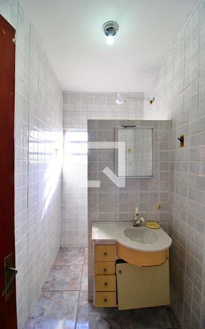 Casa à venda com 266m², 4 quartos e 1 vagaBanheiro 1