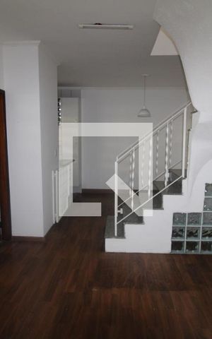 Casa à venda com 98m², 2 quartos e 2 vagasSala/Cozinha