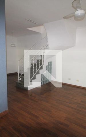 Casa à venda com 98m², 2 quartos e 2 vagasSala/Cozinha