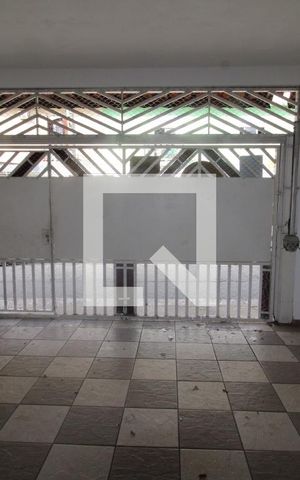 Casa à venda com 98m², 2 quartos e 2 vagasGaragem