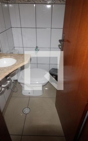 Casa à venda com 98m², 2 quartos e 2 vagasLavabo