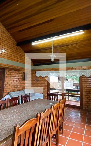 Casa à venda com 180m², 3 quartos e 2 vagasSalão de Festa