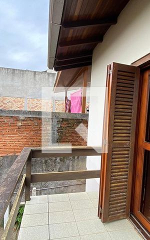 Casa à venda com 180m², 3 quartos e 2 vagasSacada do Quarto 1