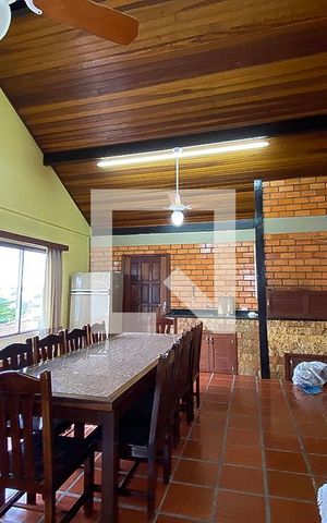 Casa à venda com 180m², 3 quartos e 2 vagasSalão de Festa