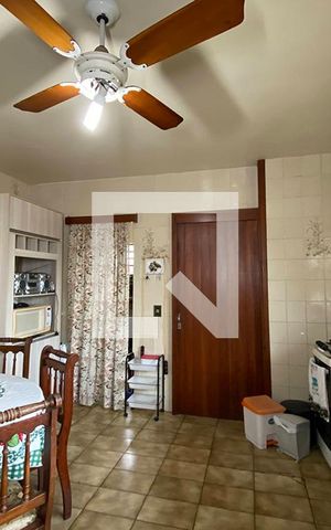 Casa à venda com 180m², 3 quartos e 2 vagasCozinha