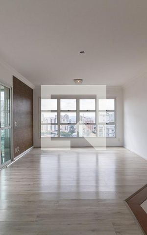 Apartamento para alugar com 133m², 3 quartos e 3 vagas Apartamento para alugar com 133m², 3 quartos e 3 vagasSala