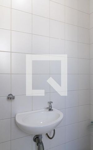 Apartamento para alugar com 133m², 3 quartos e 3 vagas Apartamento para alugar com 133m², 3 quartos e 3 vagasBanheiro de Serviço