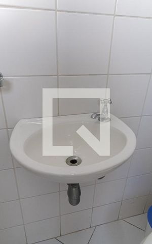 Apartamento para alugar com 133m², 3 quartos e 3 vagas Apartamento para alugar com 133m², 3 quartos e 3 vagasBanheiro de Serviço