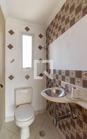 Apartamento para alugar com 133m², 3 quartos e 3 vagas Apartamento para alugar com 133m², 3 quartos e 3 vagasLavabo