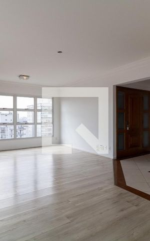 Apartamento para alugar com 133m², 3 quartos e 3 vagas Apartamento para alugar com 133m², 3 quartos e 3 vagasSala