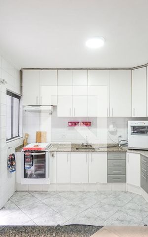 Casa de condomínio à venda com 150m², 3 quartos e 3 vagas Casa de condomínio à venda com 150m², 3 quartos e 3 vagasCozinha
