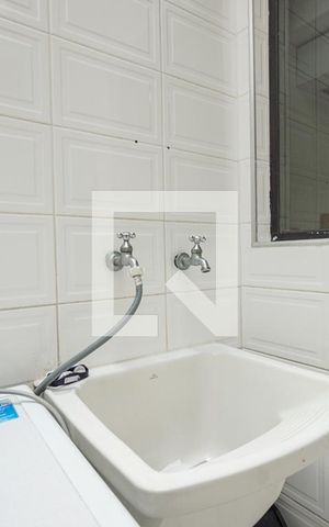 Casa de condomínio à venda com 150m², 3 quartos e 3 vagas Casa de condomínio à venda com 150m², 3 quartos e 3 vagasÁrea de serviço