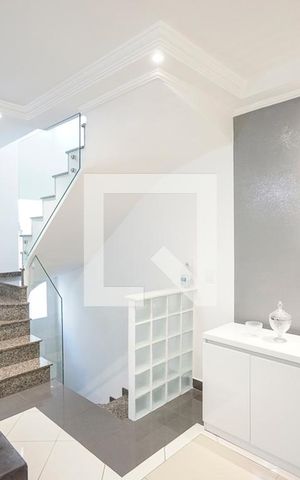 Casa de condomínio à venda com 150m², 3 quartos e 3 vagas Casa de condomínio à venda com 150m², 3 quartos e 3 vagasSala
