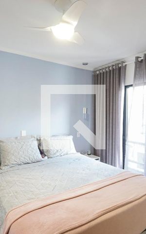 Casa de condomínio à venda com 150m², 3 quartos e 3 vagas Casa de condomínio à venda com 150m², 3 quartos e 3 vagasSuíte