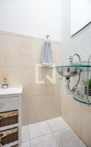Casa de condomínio à venda com 150m², 3 quartos e 3 vagas Casa de condomínio à venda com 150m², 3 quartos e 3 vagasLavabo