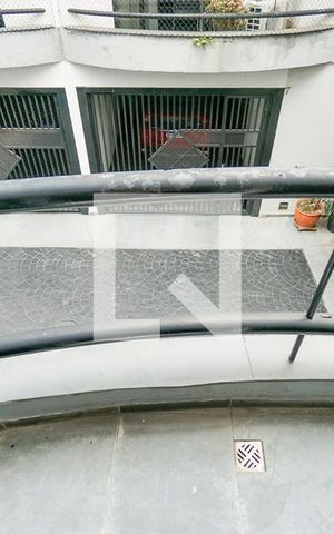 Casa de condomínio à venda com 150m², 3 quartos e 3 vagas Casa de condomínio à venda com 150m², 3 quartos e 3 vagasVaranda da sala