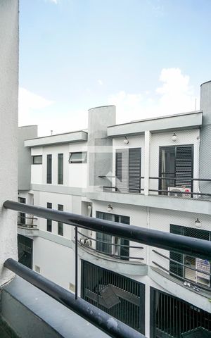 Casa de condomínio à venda com 150m², 3 quartos e 3 vagas Casa de condomínio à venda com 150m², 3 quartos e 3 vagasVaranda da suíte