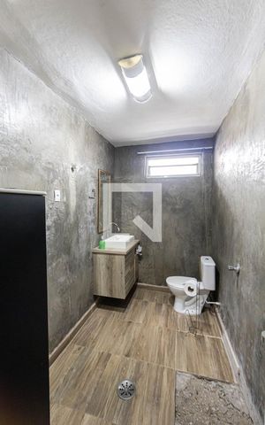 Casa à venda com 112m², 3 quartos e 2 vagasBanheiro Social