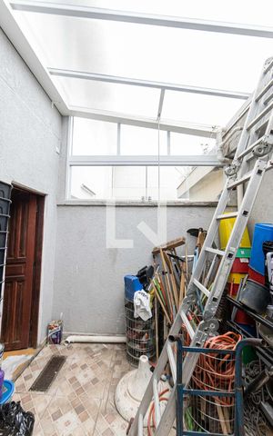 Casa à venda com 112m², 3 quartos e 2 vagasÁrea de Serviço