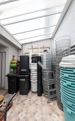 Casa à venda com 112m², 3 quartos e 2 vagasÁrea de Serviço