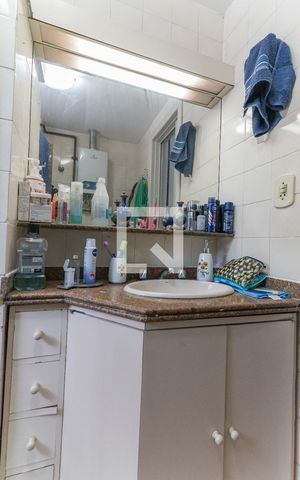 Apartamento à venda com 71m², 2 quartos e 1 vaga Apartamento à venda com 71m², 2 quartos e 1 vagaBanheiro da Suíte
