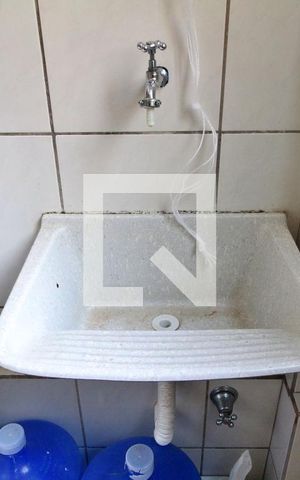 Apartamento para alugar com 50m², 2 quartos e 1 vagaÁrea de serviço (tanque)