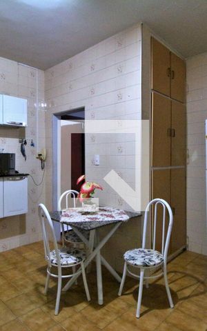 Casa à venda com 137m², 3 quartos e 3 vagasCozinha
