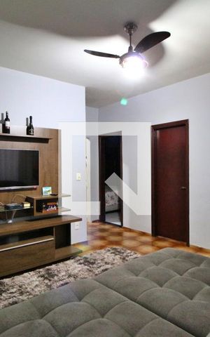 Casa à venda com 137m², 3 quartos e 3 vagasSala