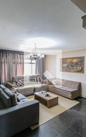 Casa à venda com 165m², 3 quartos e 3 vagas Casa à venda com 165m², 3 quartos e 3 vagasSala