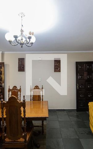 Casa à venda com 165m², 3 quartos e 3 vagas Casa à venda com 165m², 3 quartos e 3 vagasSala de Jantar