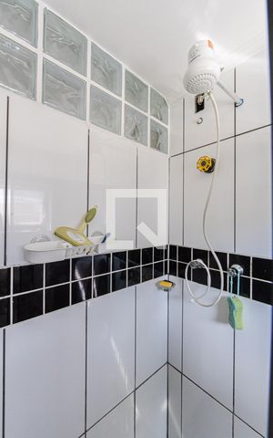 Casa à venda com 165m², 3 quartos e 3 vagas Casa à venda com 165m², 3 quartos e 3 vagasSuite