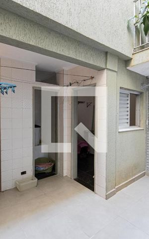 Casa à venda com 165m², 3 quartos e 3 vagas Casa à venda com 165m², 3 quartos e 3 vagasÁrea de Serviço