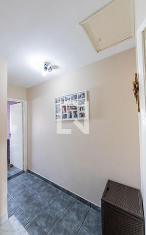 Casa à venda com 165m², 3 quartos e 3 vagas Casa à venda com 165m², 3 quartos e 3 vagasCorredor