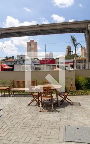Apartamento à venda com 45m², 2 quartos e sem vagaÁrea comum