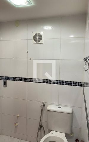 Apartamento à venda com 55m², 2 quartos e 1 vaga Apartamento à venda com 55m², 2 quartos e 1 vagaBanheiro