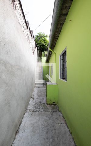 Casa à venda com 90m², 3 quartos e 2 vagas Casa à venda com 90m², 3 quartos e 2 vagasQuintal (Casa 2)