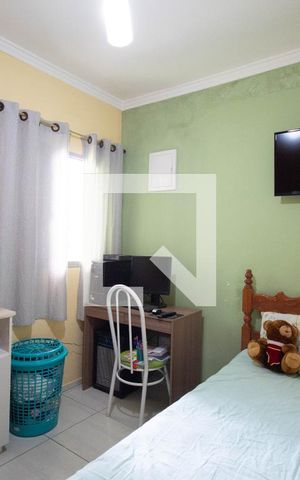 Casa à venda com 90m², 3 quartos e 2 vagas Casa à venda com 90m², 3 quartos e 2 vagasQuarto 1 (Casa 1)