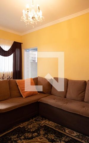 Casa à venda com 90m², 3 quartos e 2 vagas Casa à venda com 90m², 3 quartos e 2 vagasSala (Casa 1)