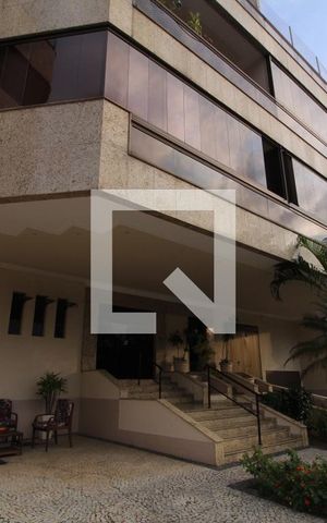 Apartamento à venda com 270m², 3 quartos e 2 vagasFachada