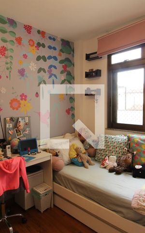 Apartamento à venda com 270m², 3 quartos e 2 vagasQuarto