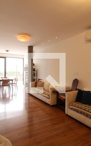 Apartamento à venda com 270m², 3 quartos e 2 vagasSala