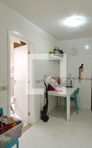 Apartamento à venda com 270m², 3 quartos e 2 vagasCozinha