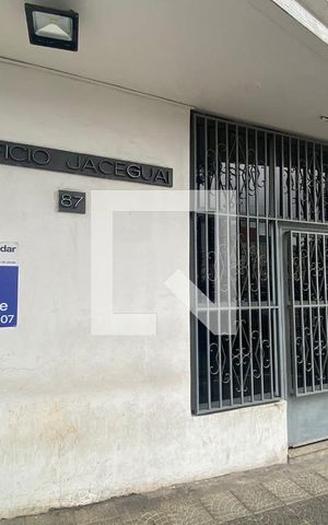 Apartamento à venda com 46m², 1 quarto e sem vaga Apartamento à venda com 46m², 1 quarto e sem vagaEntrada