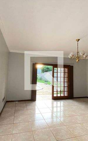 Casa à venda com 411m², 4 quartos e 3 vagasSala 2