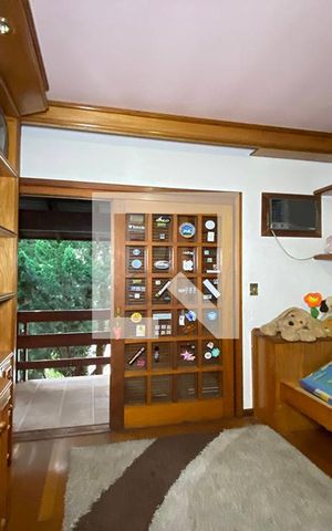 Casa à venda com 411m², 4 quartos e 3 vagasSuíte 5