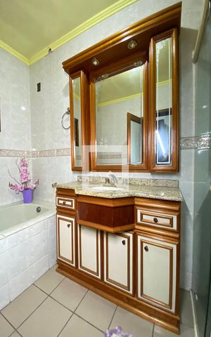 Casa à venda com 411m², 4 quartos e 3 vagasBanheiro da Suíte 3