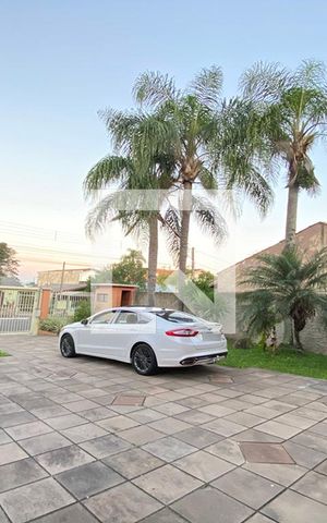 Casa à venda com 411m², 4 quartos e 3 vagasFachada