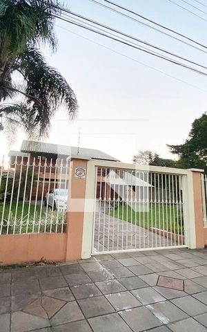 Casa à venda com 411m², 4 quartos e 3 vagasFachada