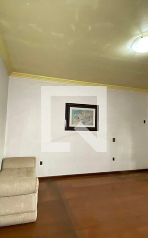 Casa à venda com 411m², 4 quartos e 3 vagasSuíte 3