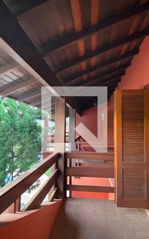 Casa à venda com 411m², 4 quartos e 3 vagasVaranda da Suíte 4